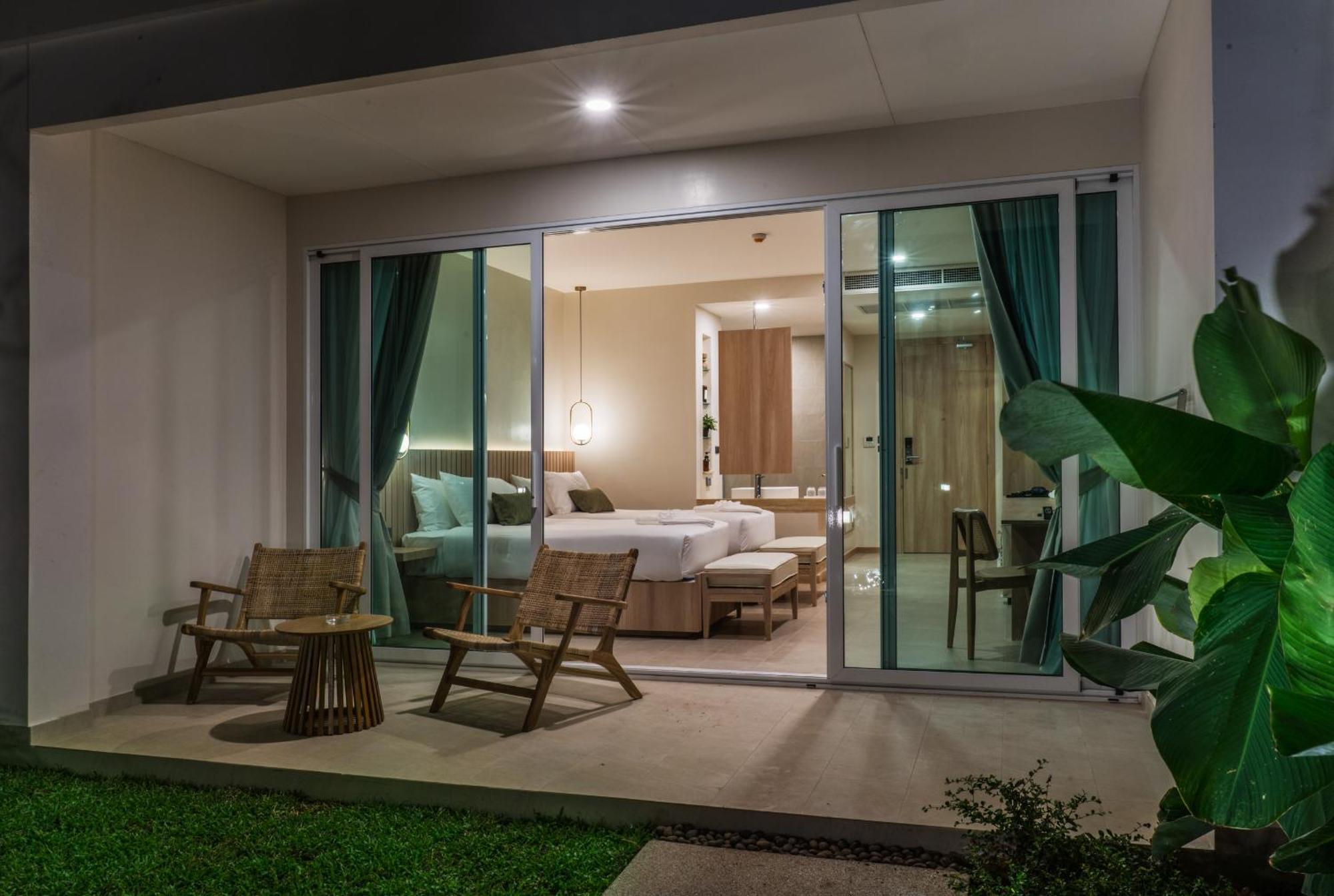 Niranapa Boutique Resort Kata Beach  Exterior photo