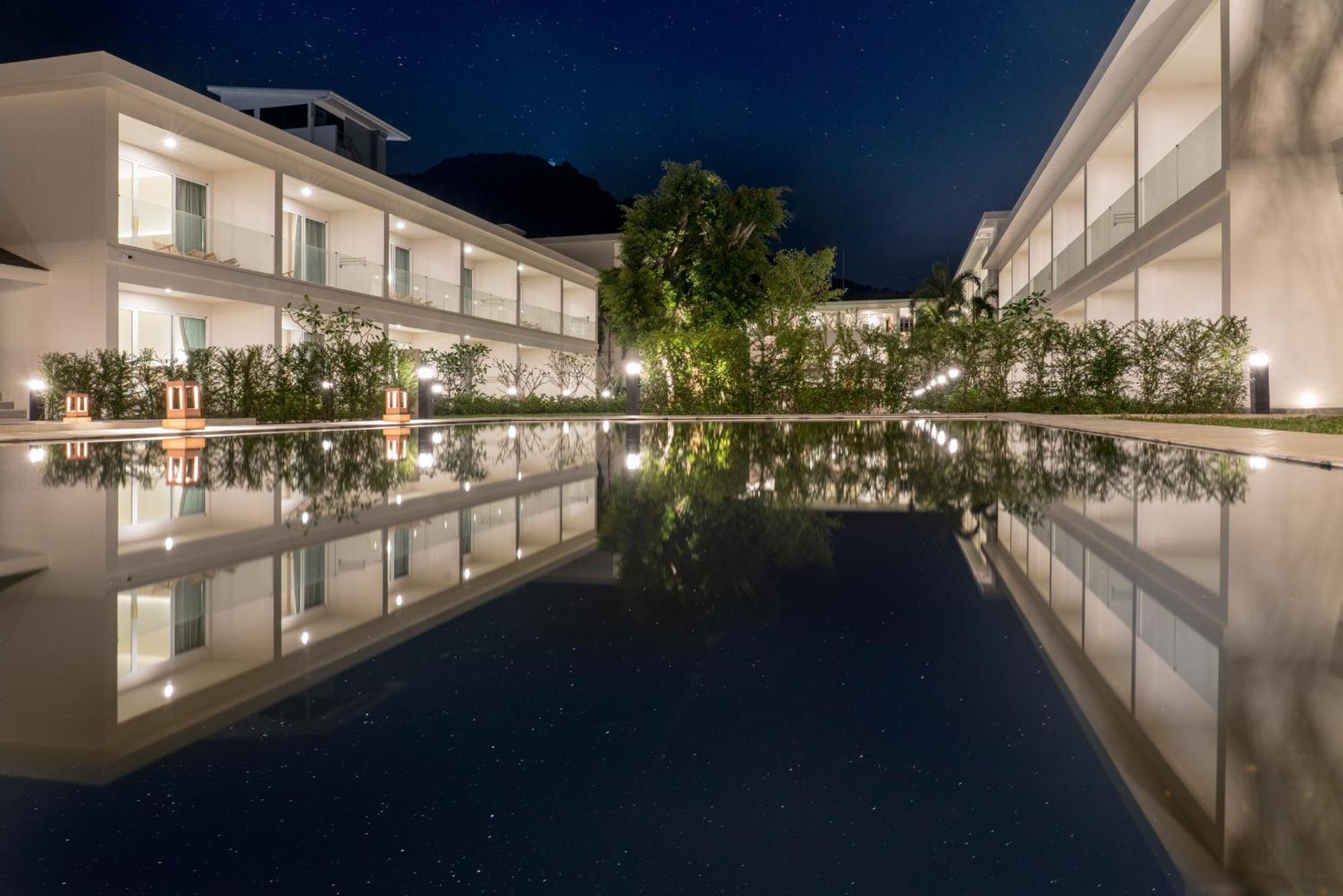 Niranapa Boutique Resort Kata Beach  Exterior photo