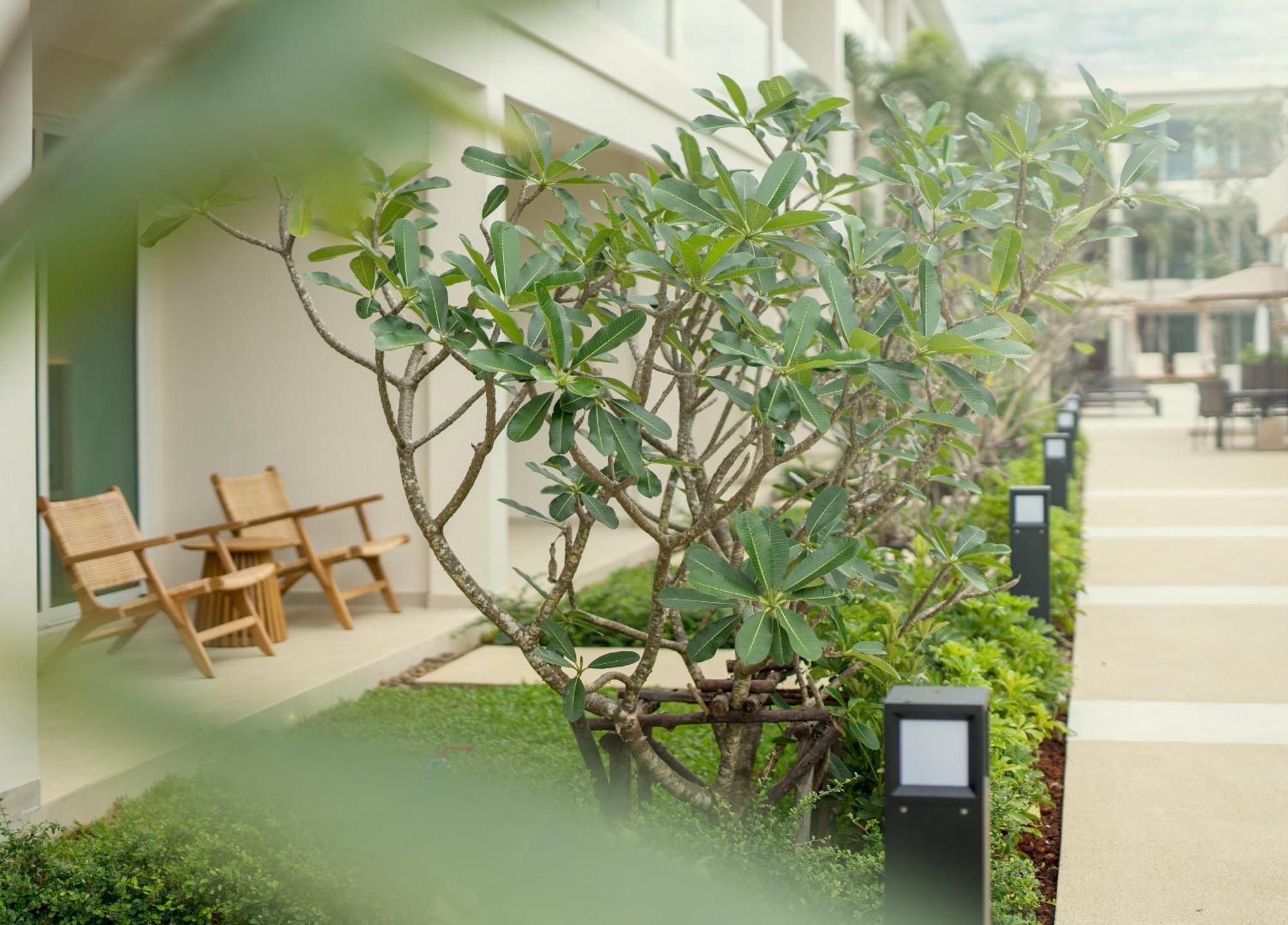 Niranapa Boutique Resort Kata Beach  Exterior photo